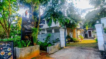 Overnatningsstedets facade