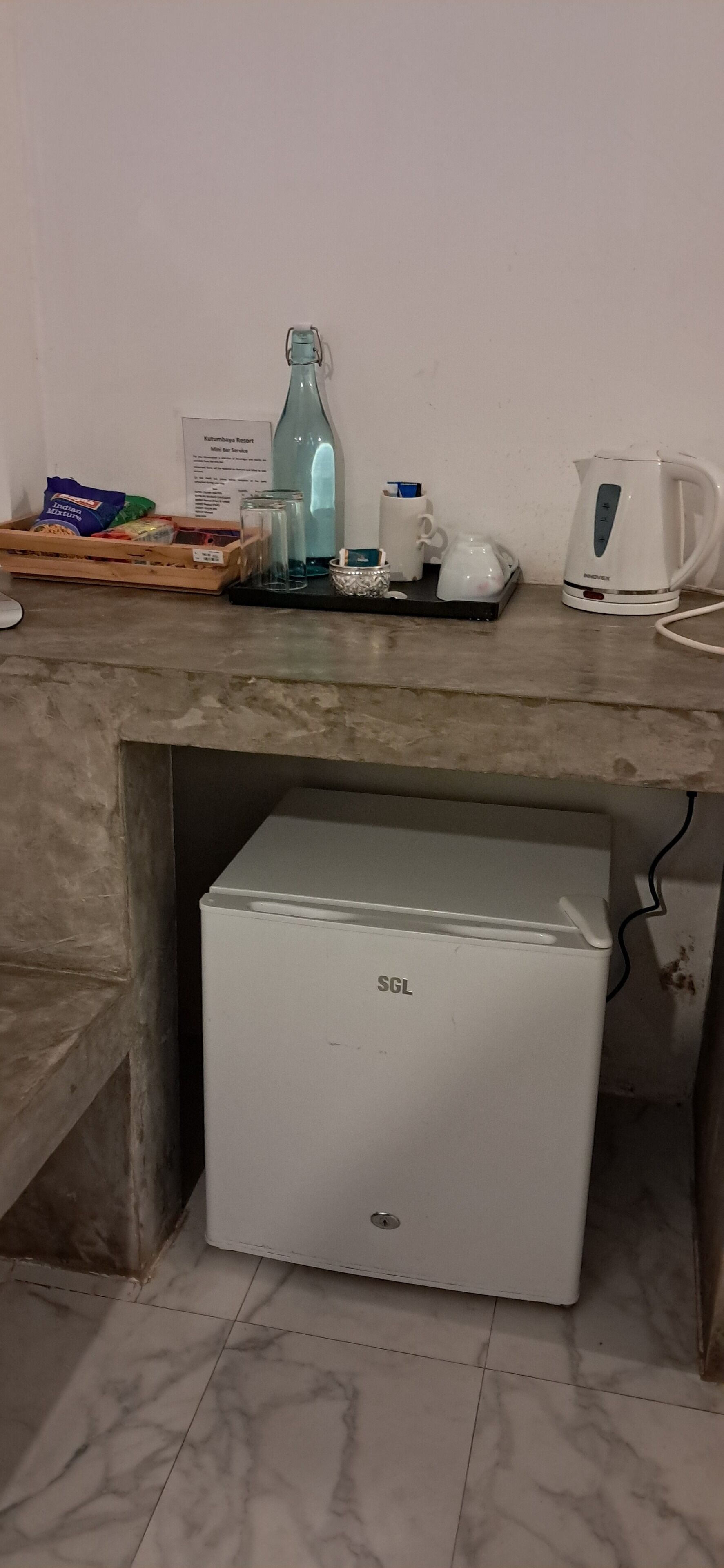 deluxe triple room | private kitchen | coffee/tea maker, electric kettle