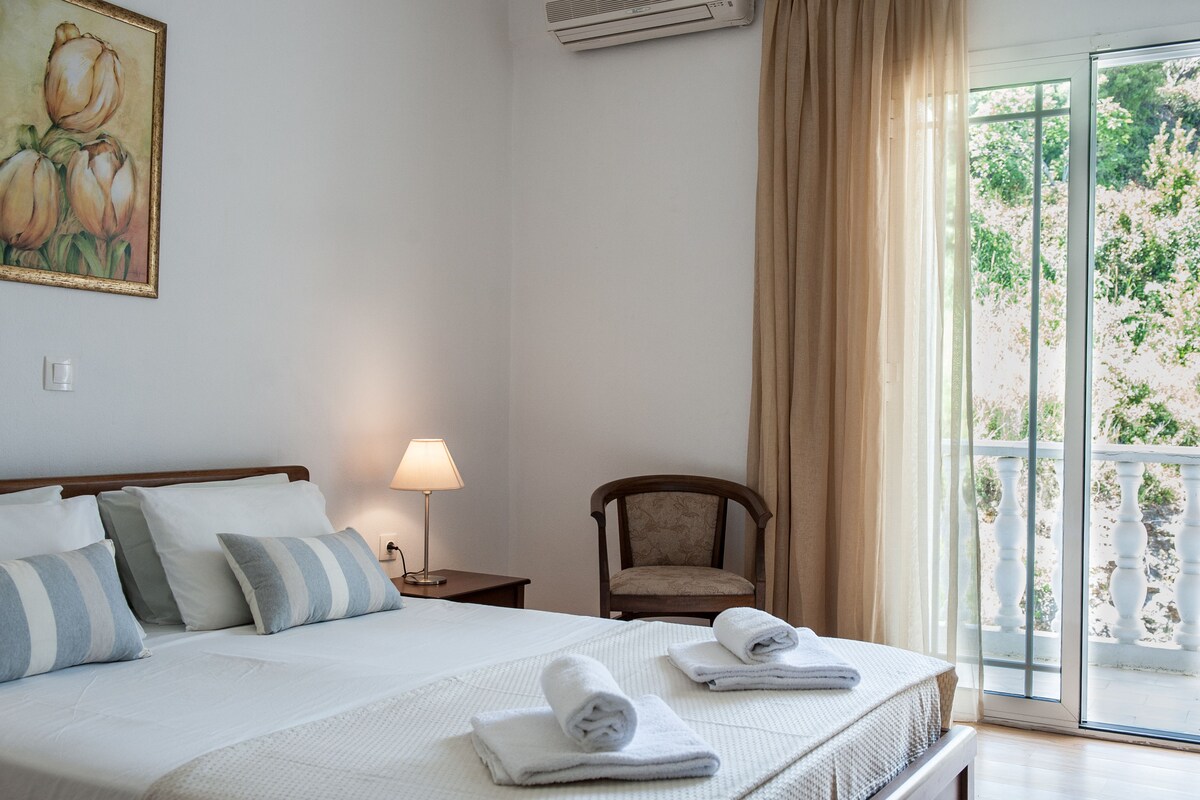 Standard-Doppelzimmer, Bergblick