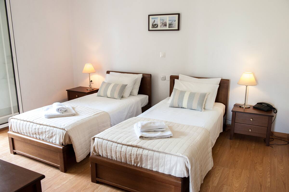 Chambre Standard avec lits jumeaux, 2 lits une place, vue montagne