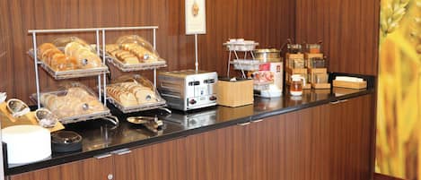 Petit déjeuner buffet compris tous les jours