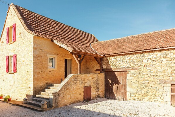 Exterior - Dordogne Family Haven (Prats-Du-Périgord)