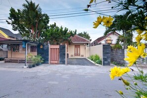 Mặt tiền nơi lưu trú
