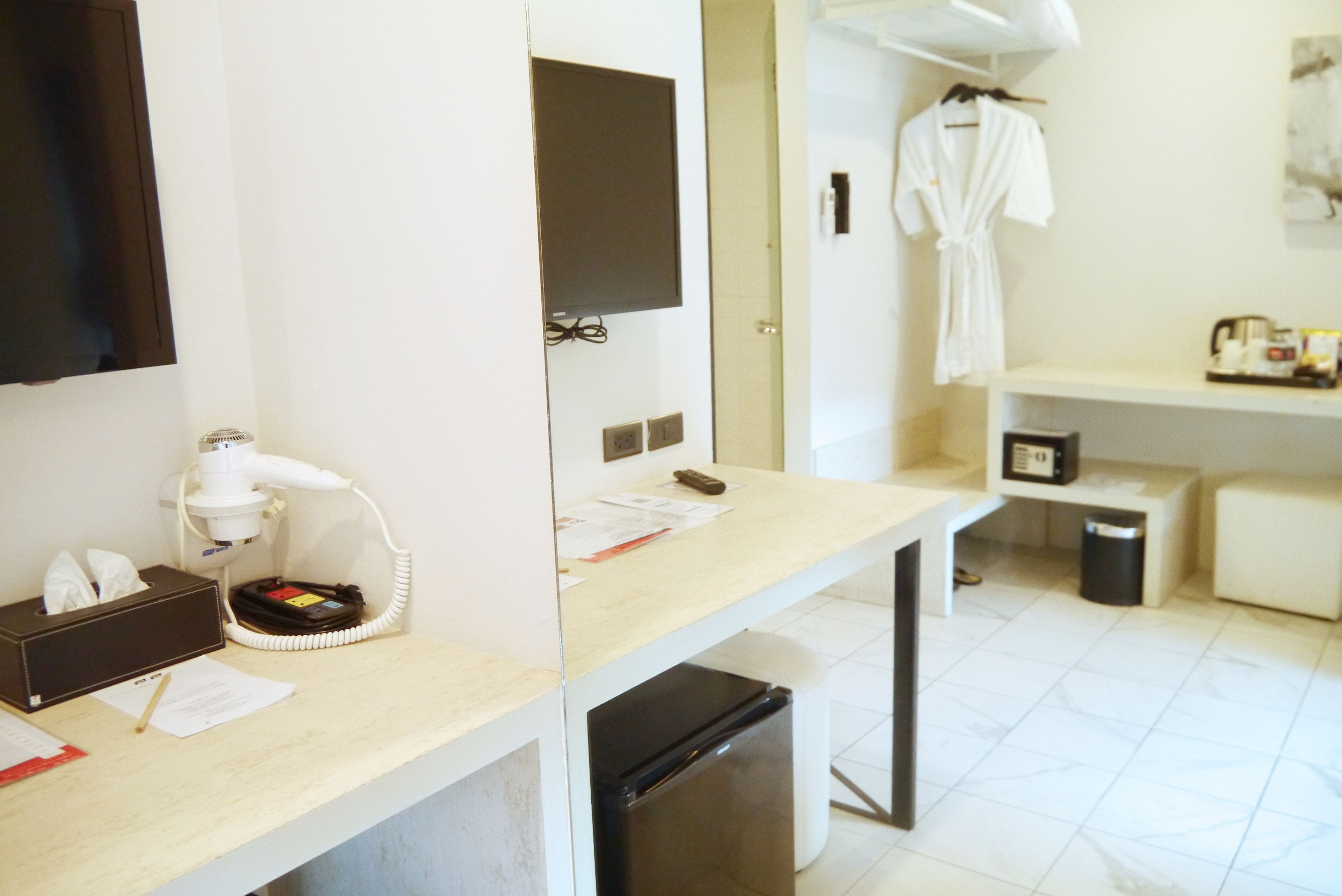 standard twin room | room amenity