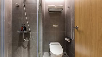 Superior Double Room, Non Smoking, City View | Bathroom