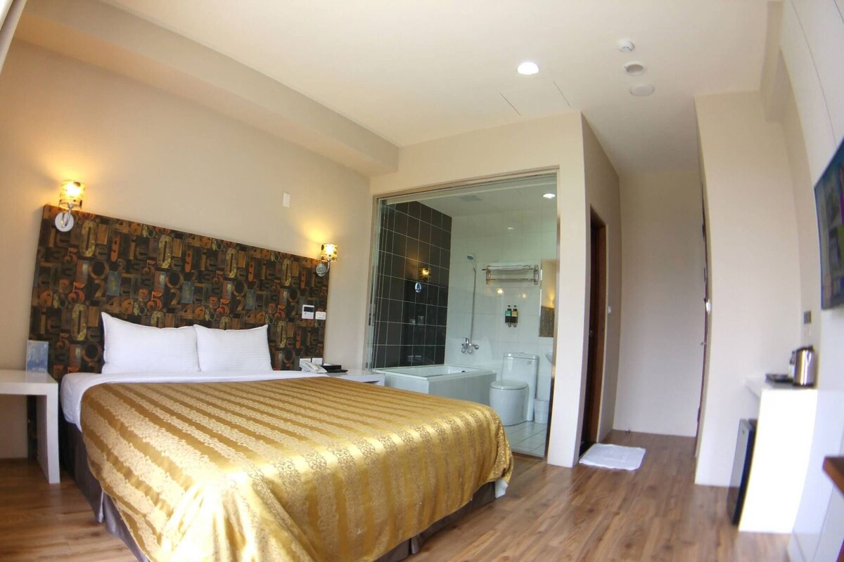 Blackout curtains, soundproofing, free WiFi, individually decorated