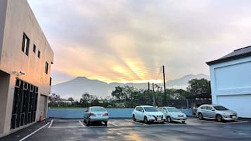 免費自助停車