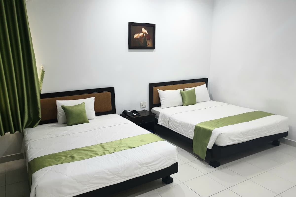 Superior kamer, 1 twee- of 2 eenpersoonsbedden | Een minibar, een bureau, verduisterende gordijnen, gratis wifi