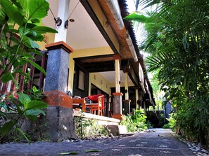 Standard Bungalow (Double Bed) | Balcony view