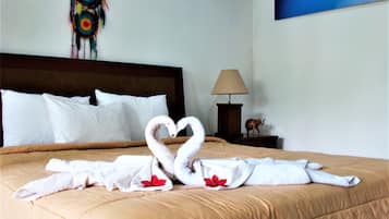 Bungalow estándar (Double Bed) | 1 dormitorio, escritorio, camas supletorias y wifi gratis