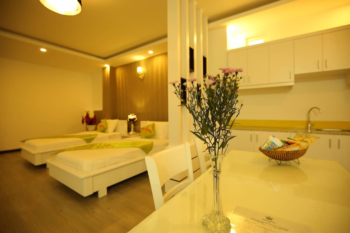 1 Schlafzimmer, Minibar, Schreibtisch, Verdunkelungsvorhänge