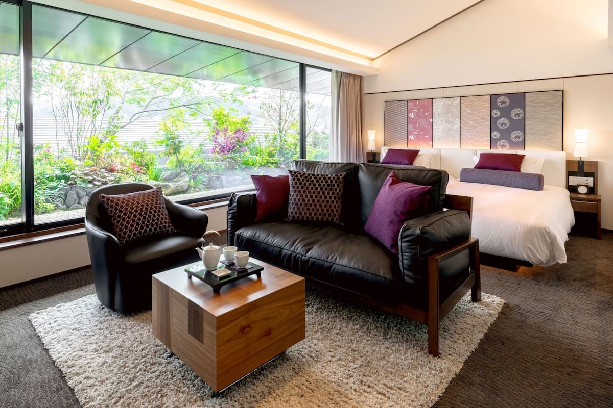 Executive Twin Room, Non Smoking | In-room safe, blackout curtains, free WiFi, bed sheets
