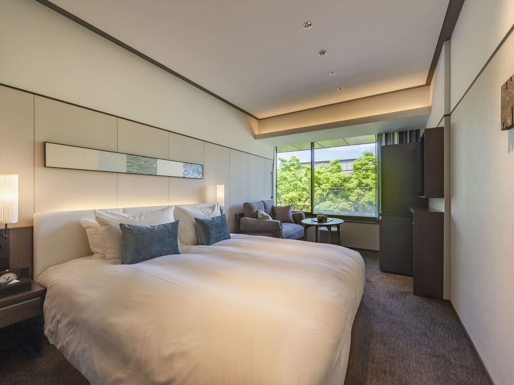 In-room safe, blackout drapes, free WiFi, bed sheets