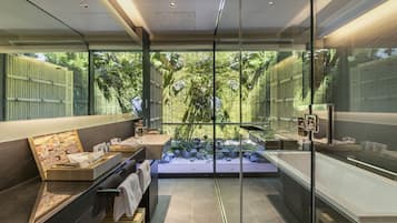 Garden Twin Room, Non Smoking | Bathroom | Separate tub and shower, rainfall showerhead, free toiletries