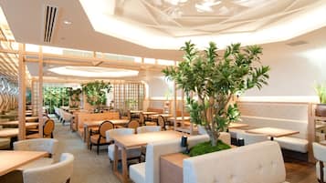 Café da manhã com buffet todos os dias (JPY 3300 por pessoa)