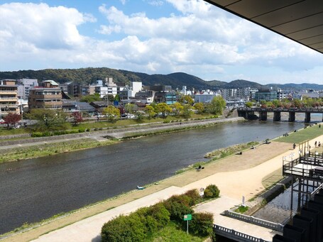 SOLARIA Nishitetsu Hotel Kyoto Premier - Image 11