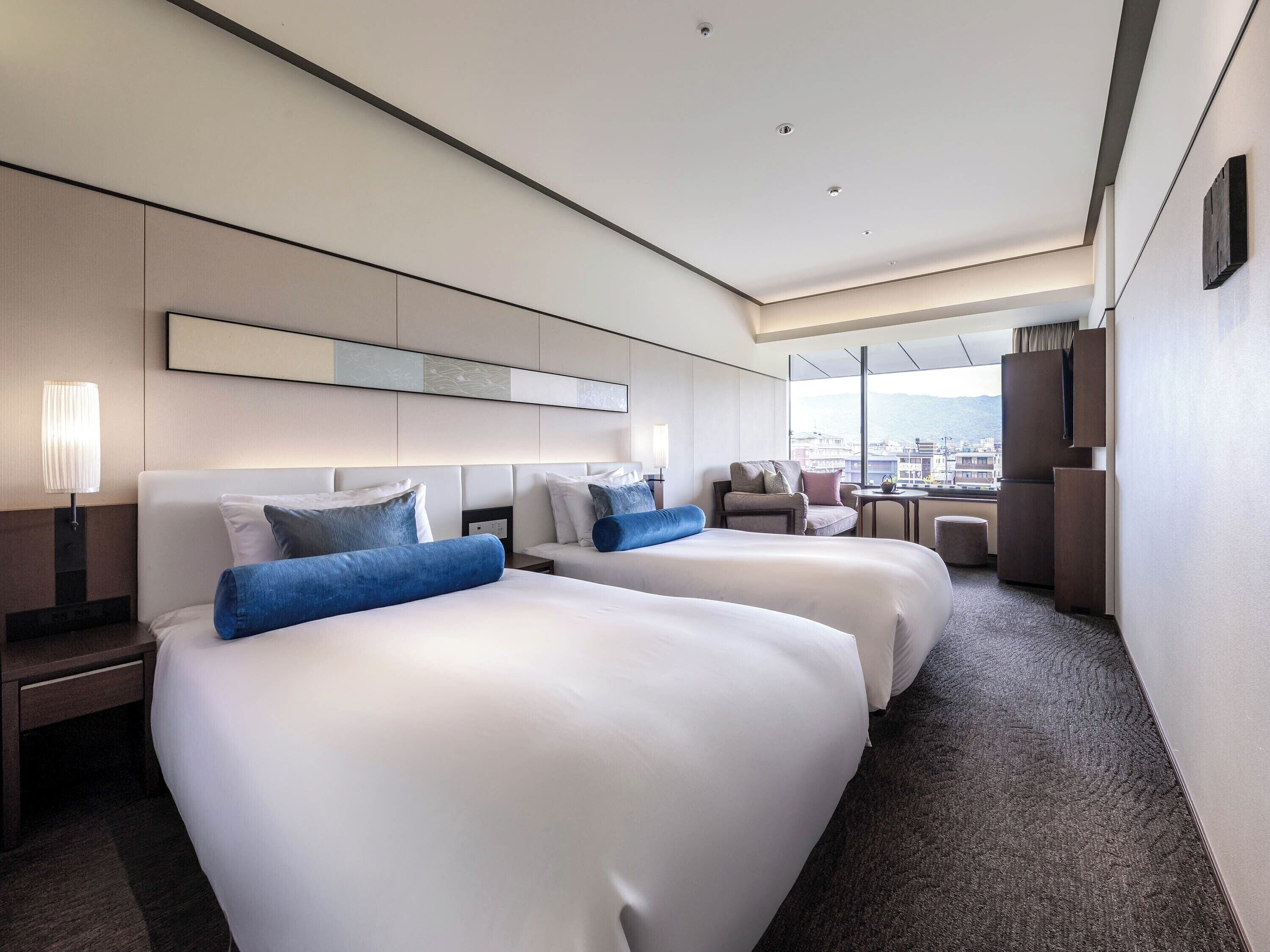 Kamogawa Twin Room with River View, Non Smoking