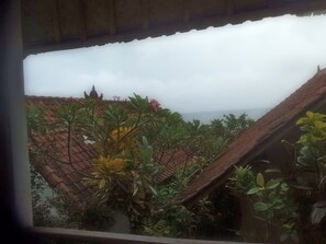 Habitación estándar | Escritorio, camas extra, wifi gratis y ropa de cama 