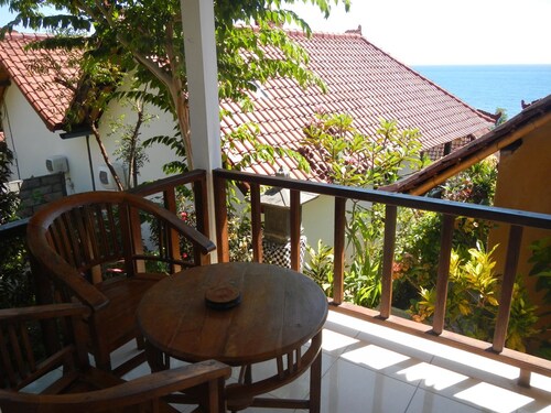 Bukit Indah Home Stay