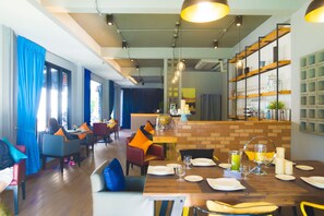 Breakfast, lunch, dinner served; local cuisine - Glur Chiangmai (Chiang Mai)