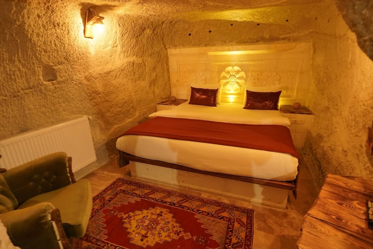 YUVA Deluxe Cave Room with Valley View | 1 habitación, ropa de cama de alta calidad y camas Tempur-Pedic