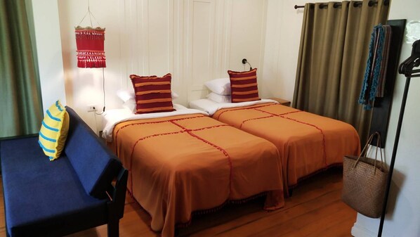 1 bedroom, desk, rollaway beds, free WiFi