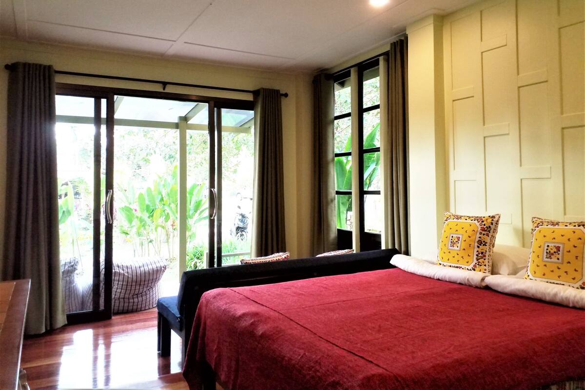 Single House | 1 bilik tidur, meja, katil lipat simpan/tambahan, Wi-fi percuma 