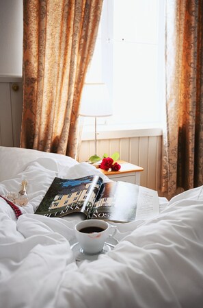 1 habitación, decoración personalizada y muebles diferentes 