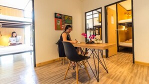 Exclusive Shared Dormitory | WiFi (free), bed sheets - Z's Hostel at Tha Phae Gate (Chiang Mai)