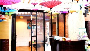 Front of property - Z's Hostel at Tha Phae Gate (Chiang Mai)