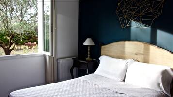 Standard Room, Garden View | Desk, soundproofing, free WiFi, bed sheets