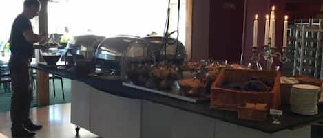 Lunch and dinner served, local cuisine