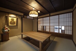 Private Vacation Home | 2 bedrooms, free WiFi, bed sheets - Kiyomizu Gojo Ntei (Kyoto)
