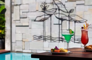 Indoor pool - Bopha Residence (Siem Reap)