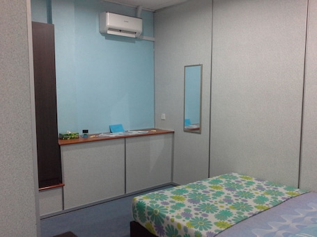 Standard Room. Iqra Damai Inn