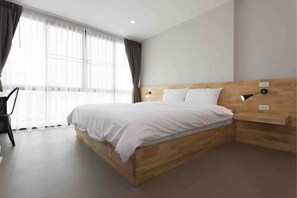 Standard Double Room - Easy Hotel (Lamphun)