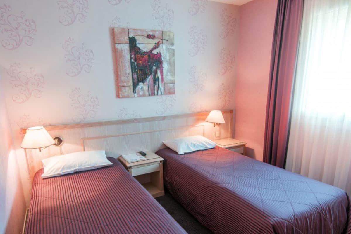 Standard Twin Room