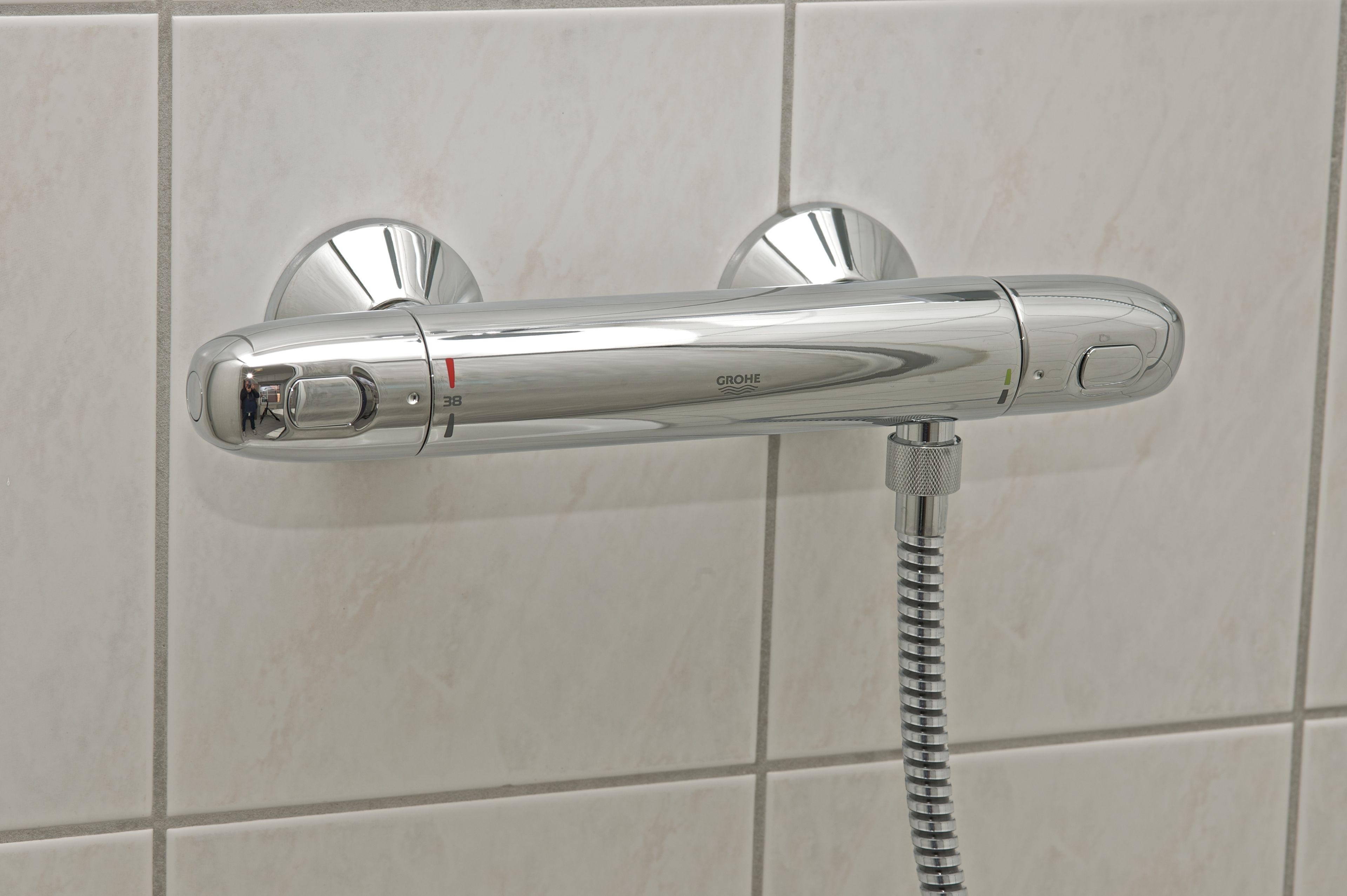 premium bedding, desk, cots/infant beds, free wifi