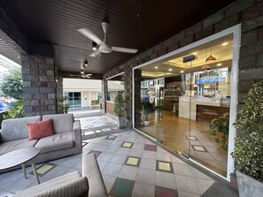 Sala de estar en el lobby