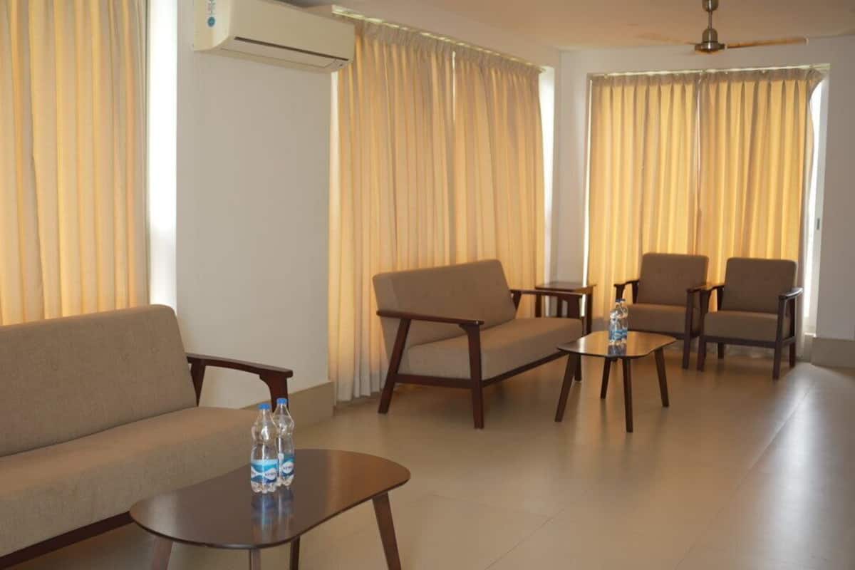 Maharaja Suite Sea Facing ( Roof Top )