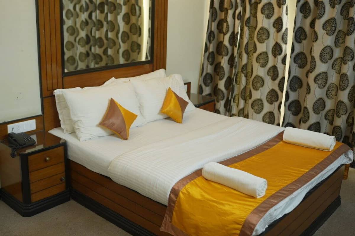 Deluxe Ac 2nd Floor With Balcony