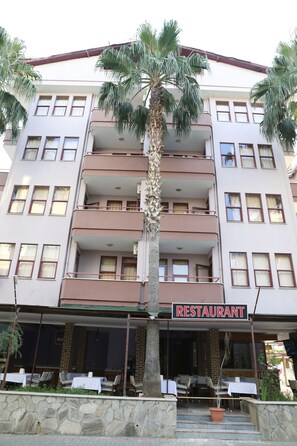 Breakfast area - Maren Beach Apart (Alanya)