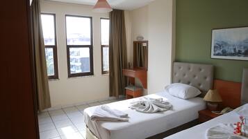 1 bedroom, minibar, in-room safe, desk