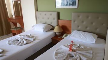 1 Schlafzimmer, Minibar, Zimmersafe, Schreibtisch