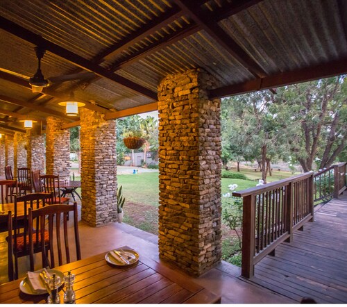 Hamiltons Lodge & Restaurant