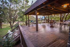 Food and drink - Hamiltons Lodge & Restaurant (Nkomazi)