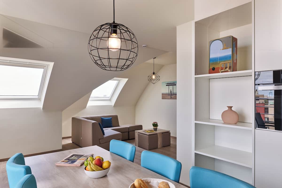 Extra spacious suite | 6p | Spiseområde på rommet