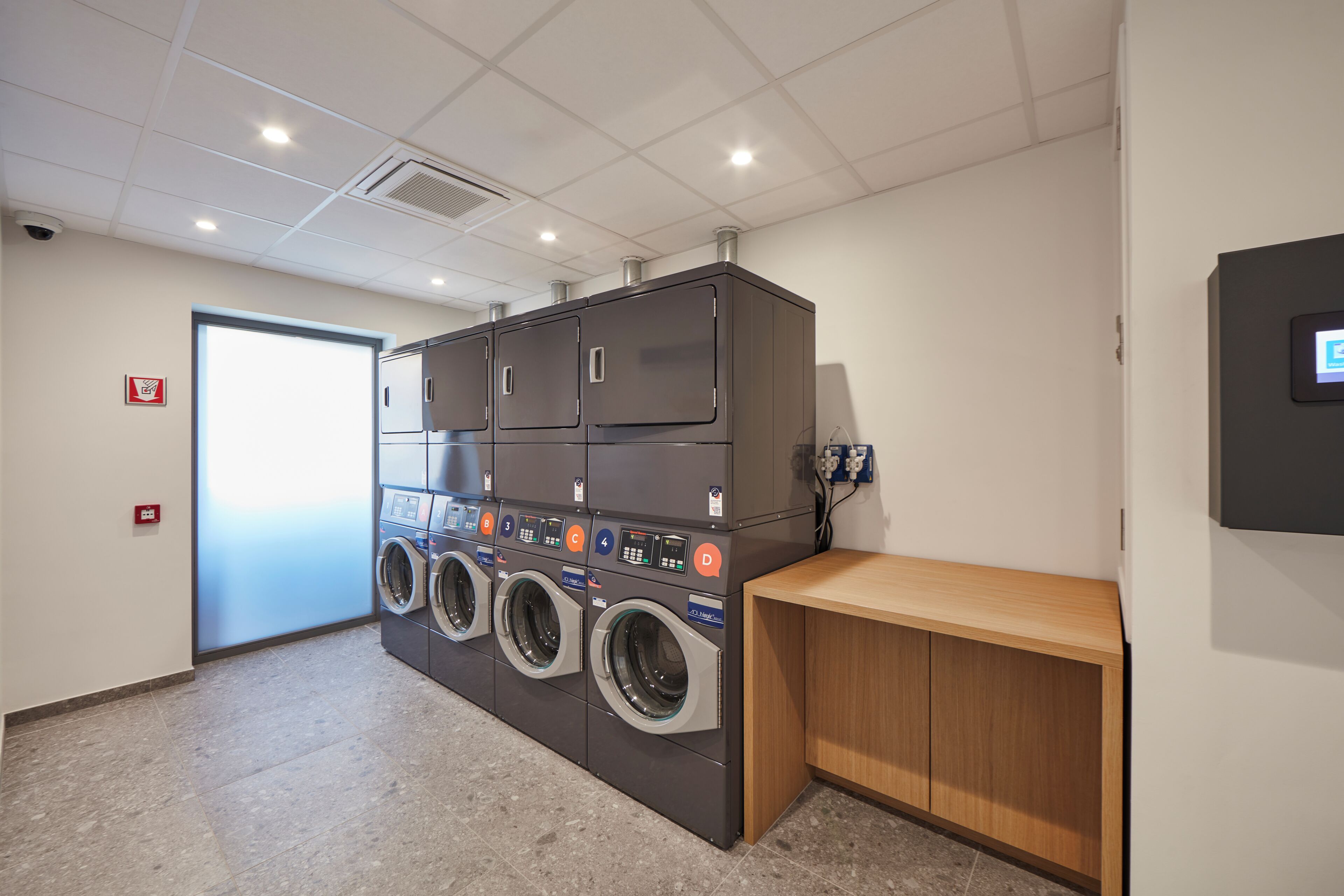 Ruang laundry