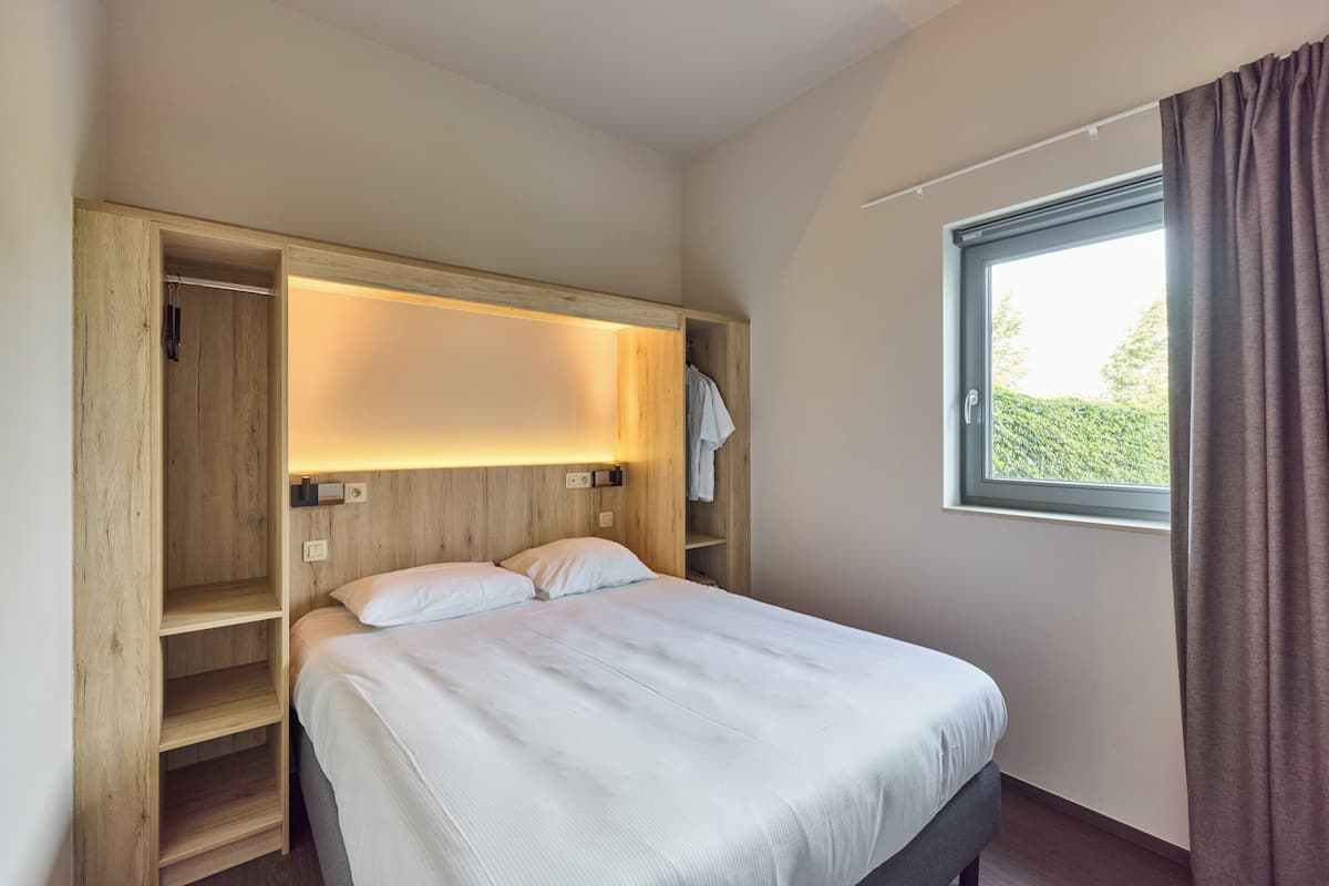 Spacious Suite | 2p | Lydisolert, barnesenger, wi-fi (inkludert) og individuelt dekorert
