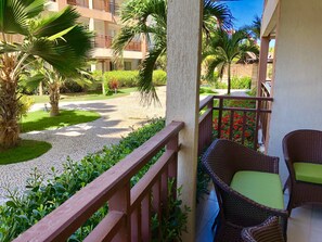 Deluxe Apartment, Ground Floor | 2 bedrooms, blackout drapes, iron/ironing board, bed sheets - Wellness Resort Apartamentos (Aquiraz)